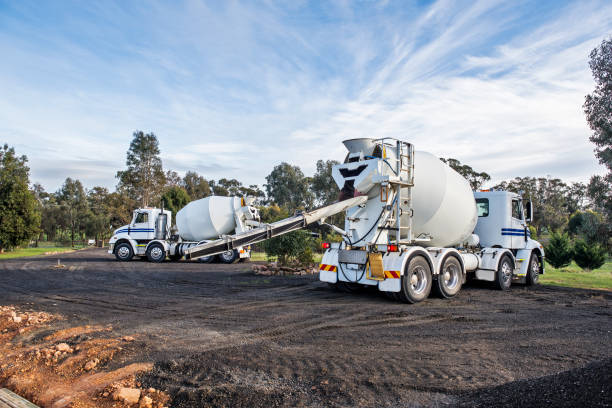 Best Concrete Walkway Installation  in Lakes Of The Four Seasons, IN
